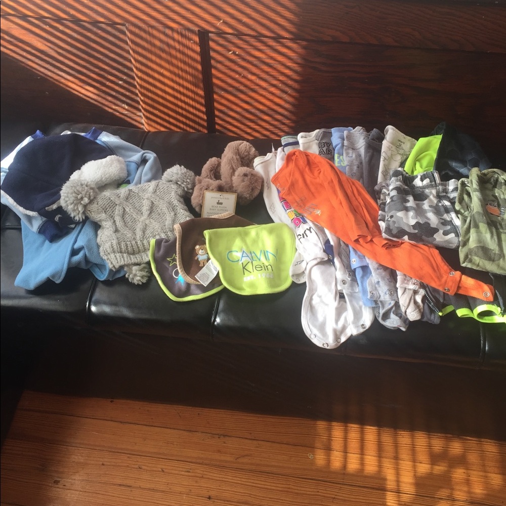 ***Lot Of Boy 12mth Clothes***